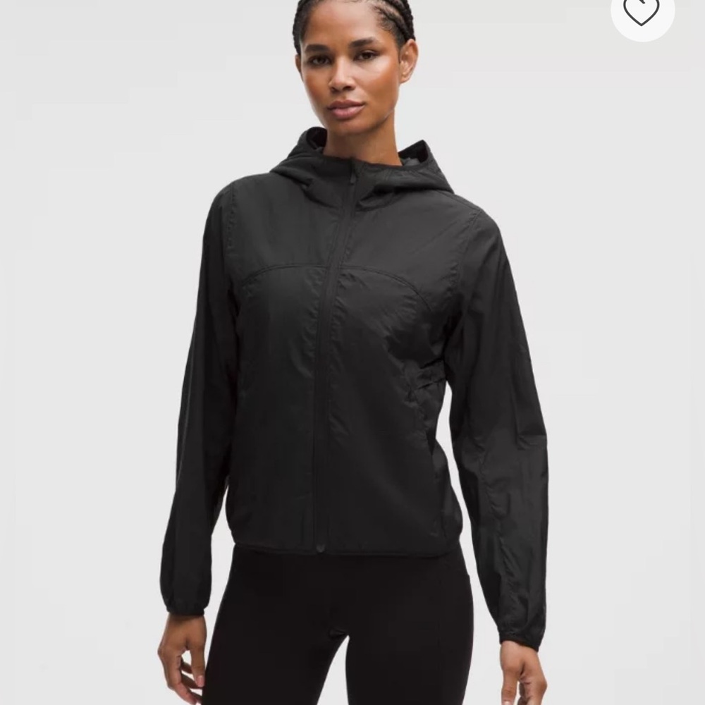 Lululemon- Women’s InsulEight Cold-Weather Run Shell- Black